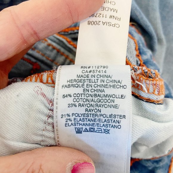 True Religion | Girl's Light Wash Orange Stitch Big T Straight Jeans | Size: 6Y - Picture 7 of 7